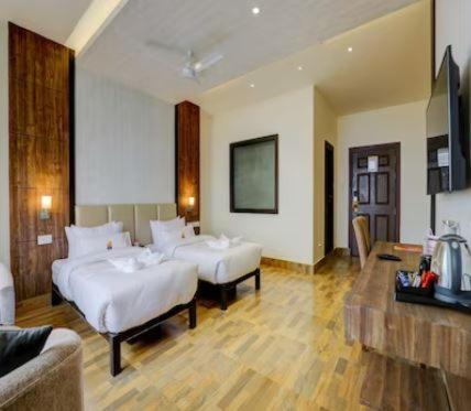 Banari Regency By Summit Hotel Namchi Exterior photo